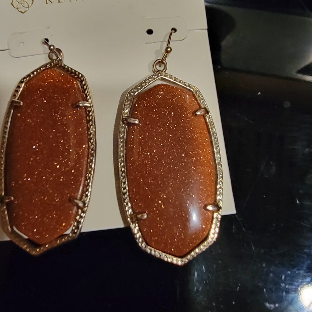 Kendra Scott ✨✨Sparkling Goldstone✨✨  Danielle (large style)